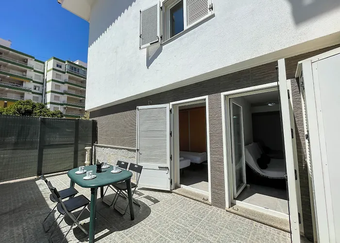 Apartment Centro 3000 *